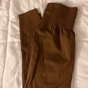 NVGTN Leggings size small